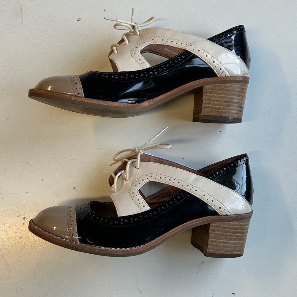 Jeffrey Campbell Tri-Tone Patent Oxford Heels in Black, Cream & Taupe - Picture 4 of 9